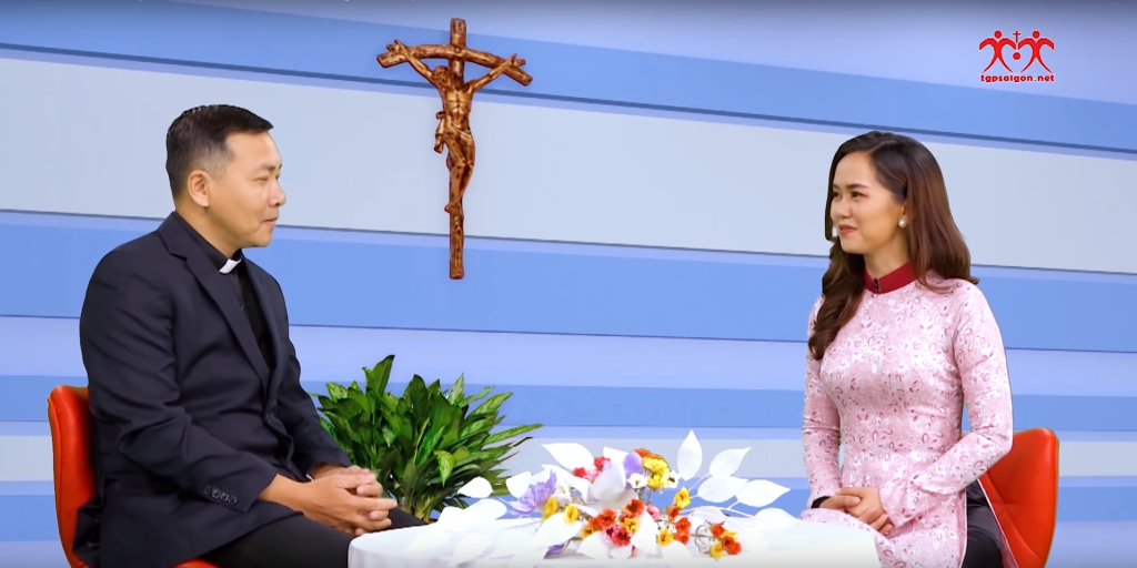 Lm GB. Phương Đình Toại thuộc Dòng Camilo trình bày về ” Vòng đời của một gia đình”