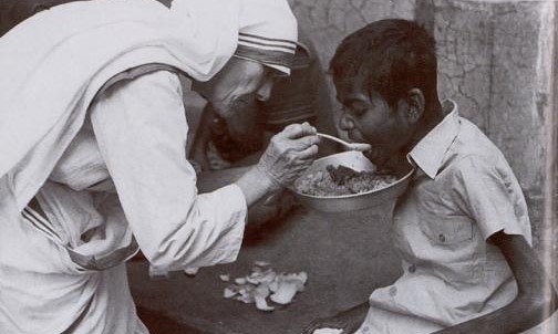 CON NGƯỜI LÀ CHỦ THỂ, NỀN TẢNG VÀ MỤC TIÊU